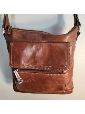 Giani Bernini brown distressed leather multi‎ compartment crossbody purse